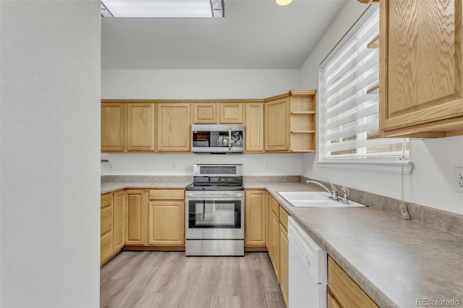 MLS Image #5 for 16901 e warren place place,aurora, Colorado
