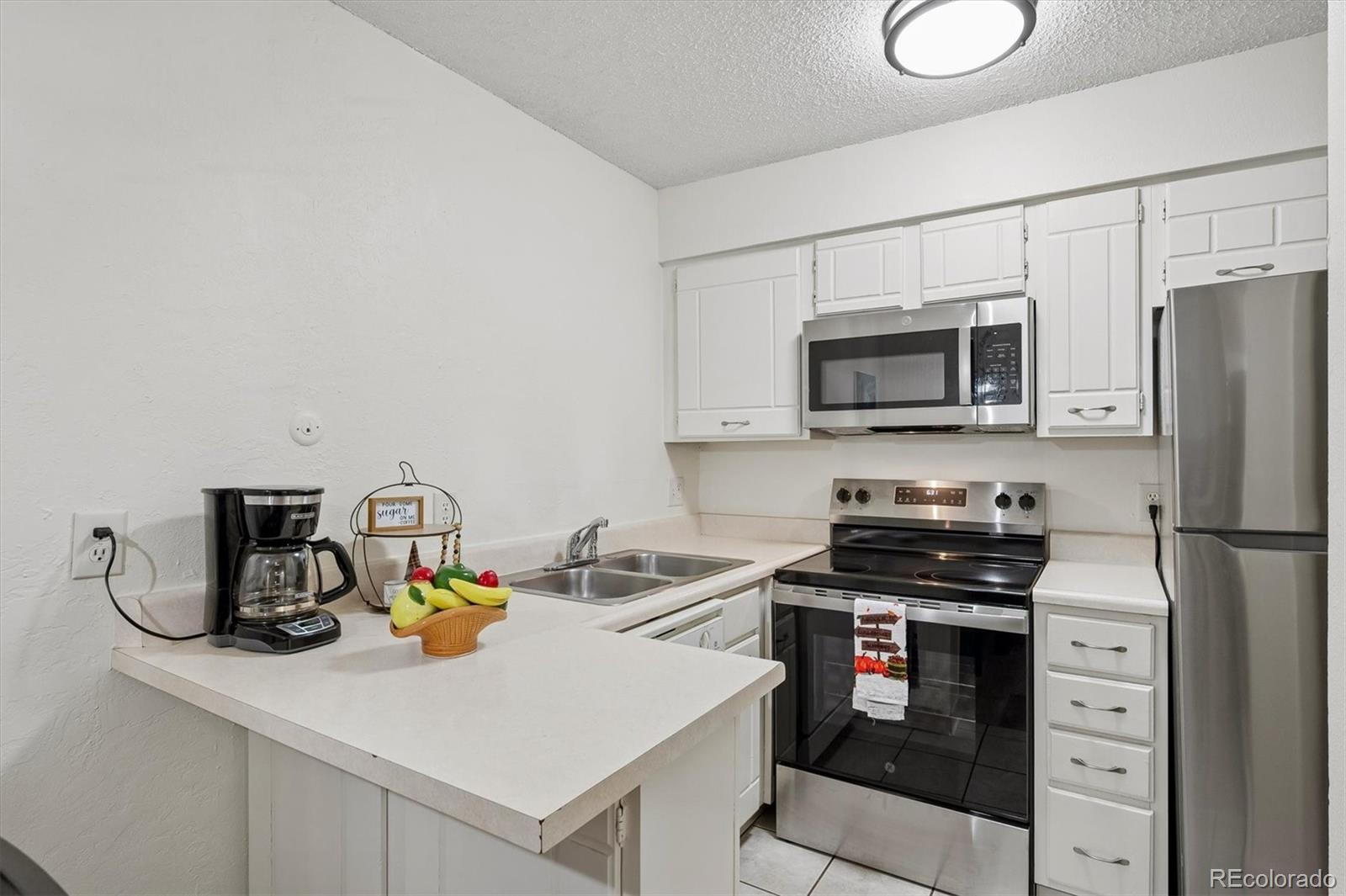 MLS Image #11 for 5300 e cherry creek south drive,denver, Colorado