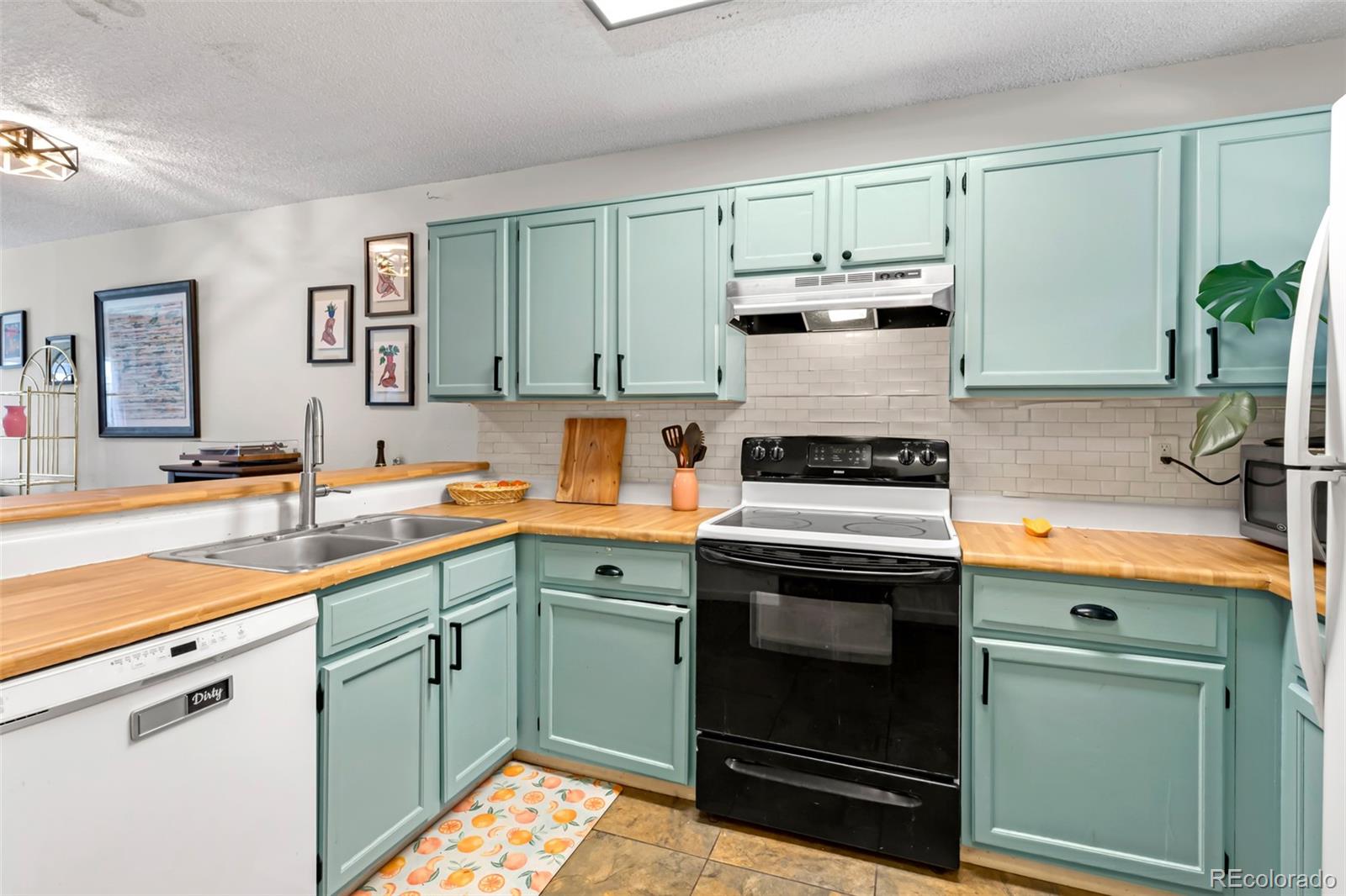 MLS Image #2 for 7476 e arkansas avenue 2-05,denver, Colorado
