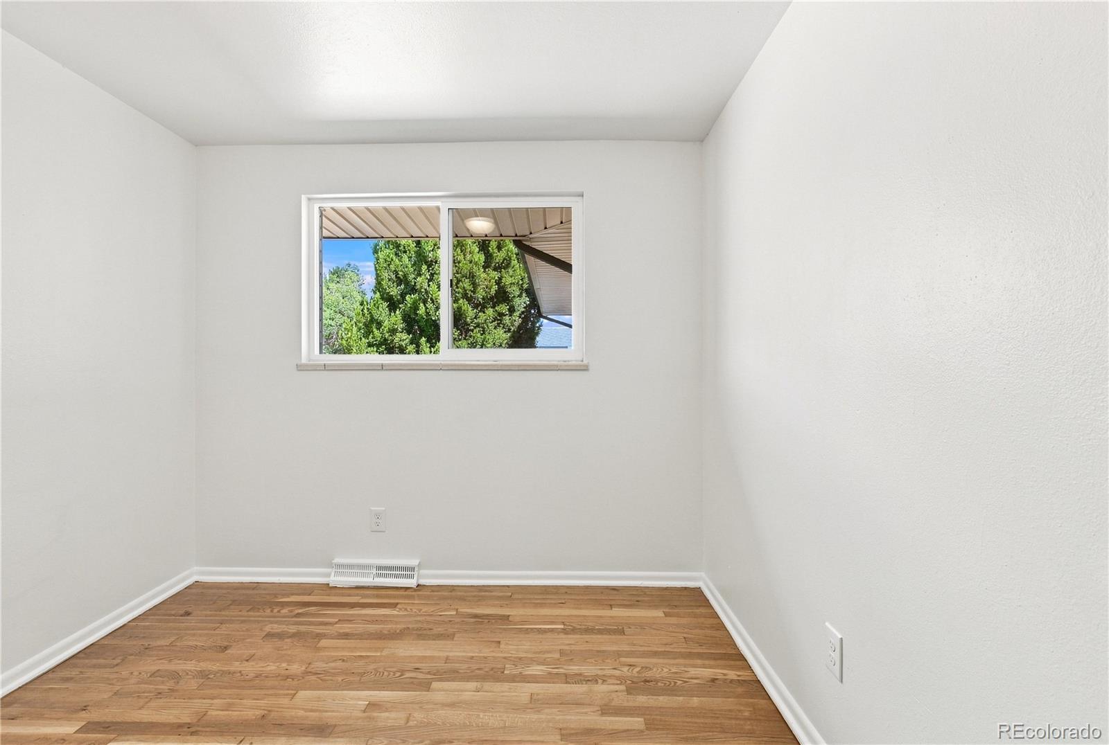 MLS Image #15 for 1760 w 55th avenue,denver, Colorado