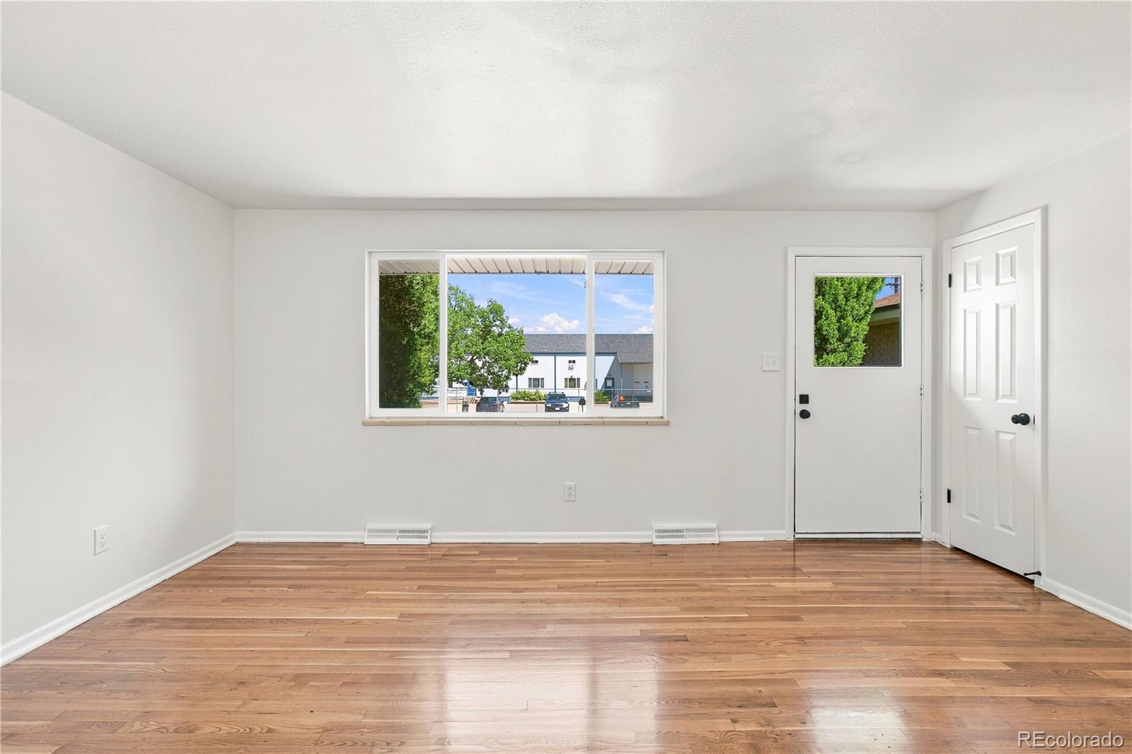 MLS Image #6 for 1760 w 55th avenue,denver, Colorado