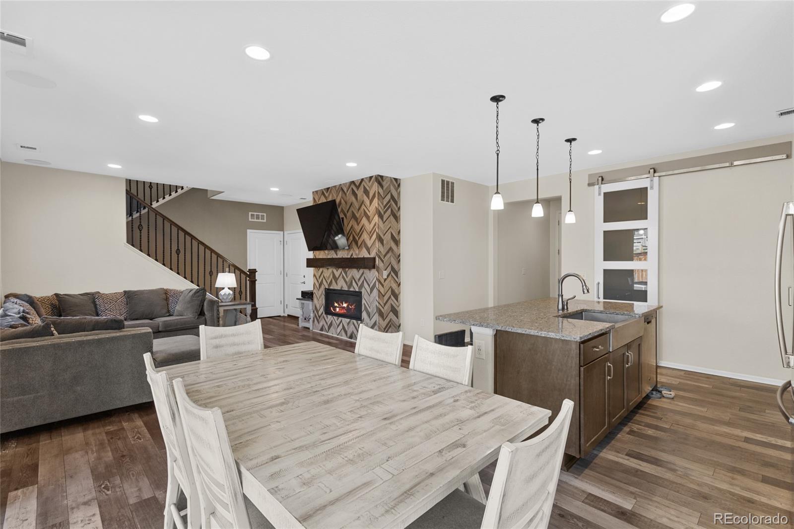 MLS Image #10 for 9645  bellaire lane,denver, Colorado