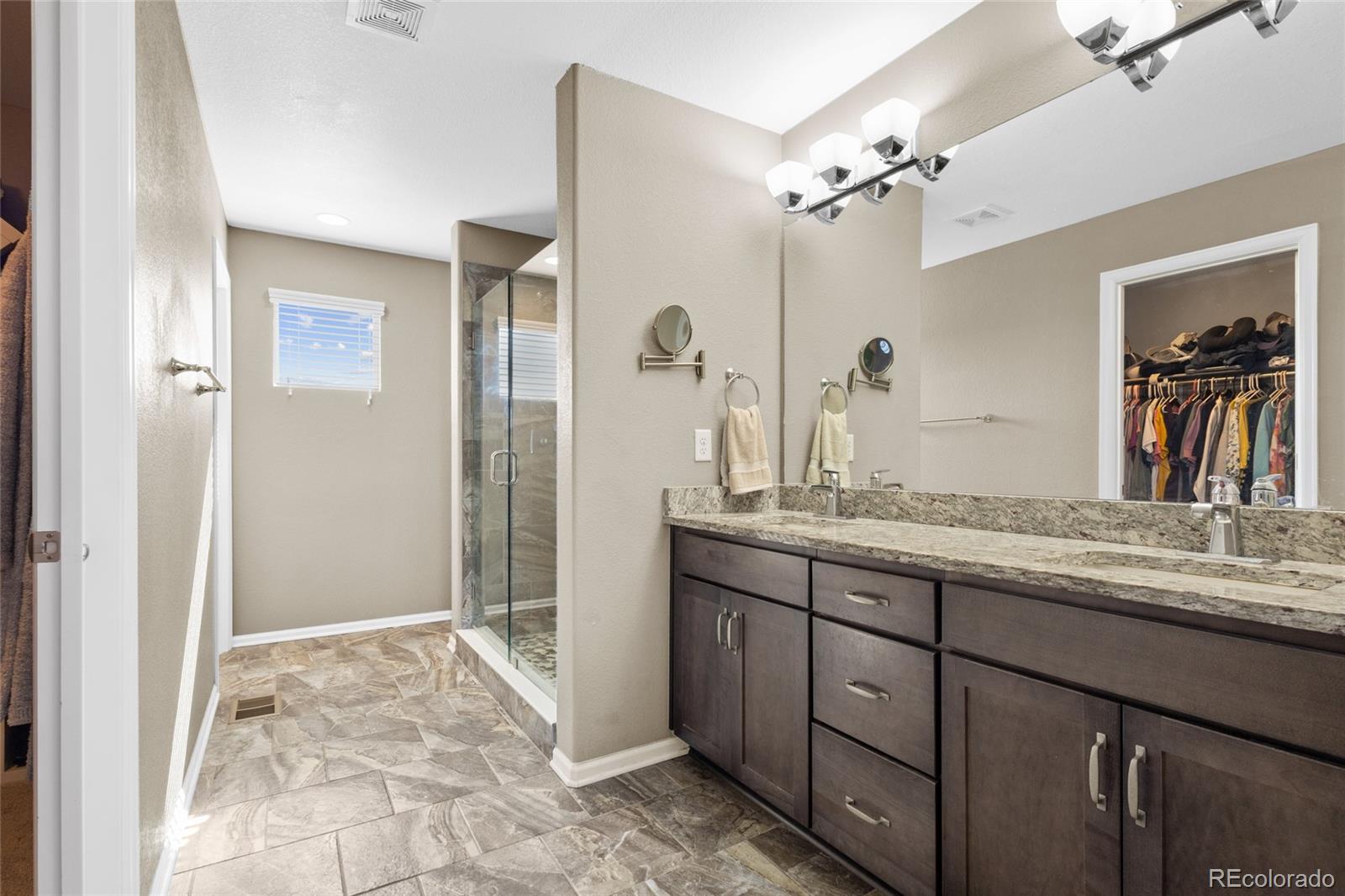 MLS Image #14 for 9645  bellaire lane,denver, Colorado