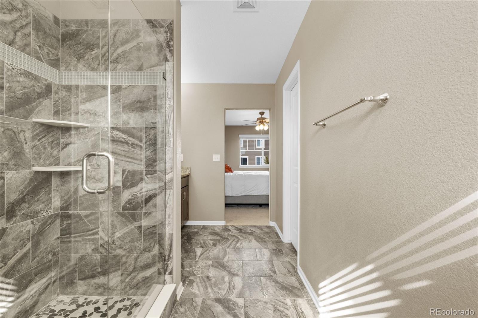 MLS Image #18 for 9645  bellaire lane,denver, Colorado