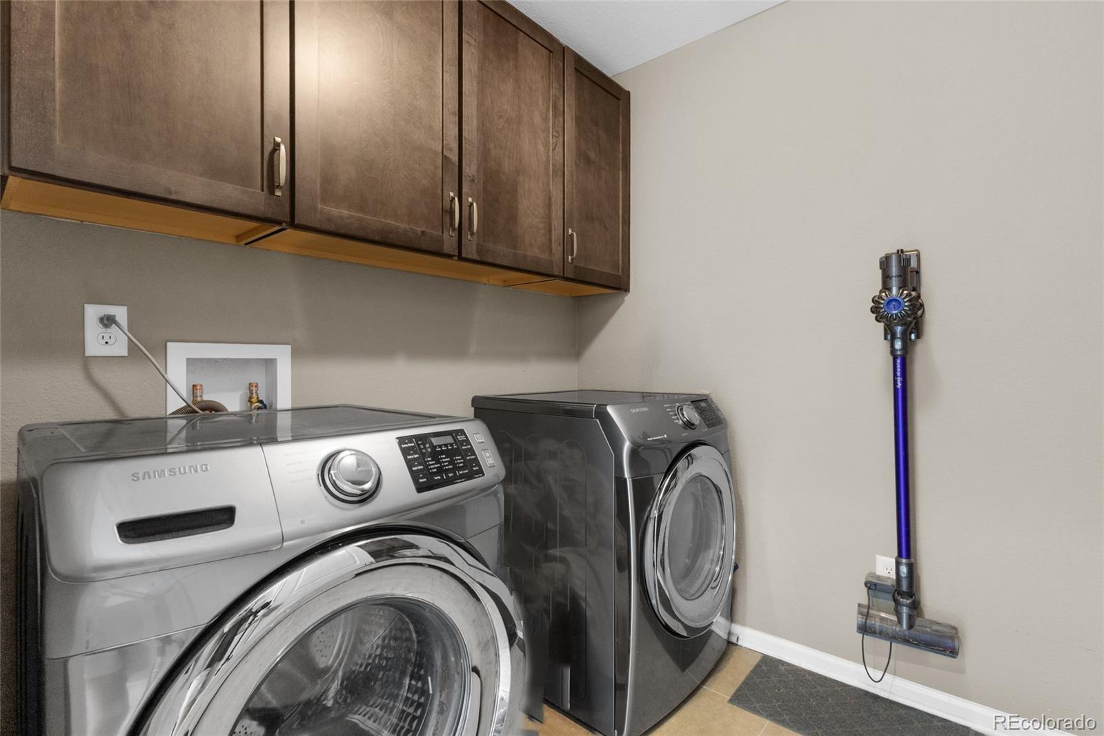 MLS Image #23 for 9645  bellaire lane,denver, Colorado