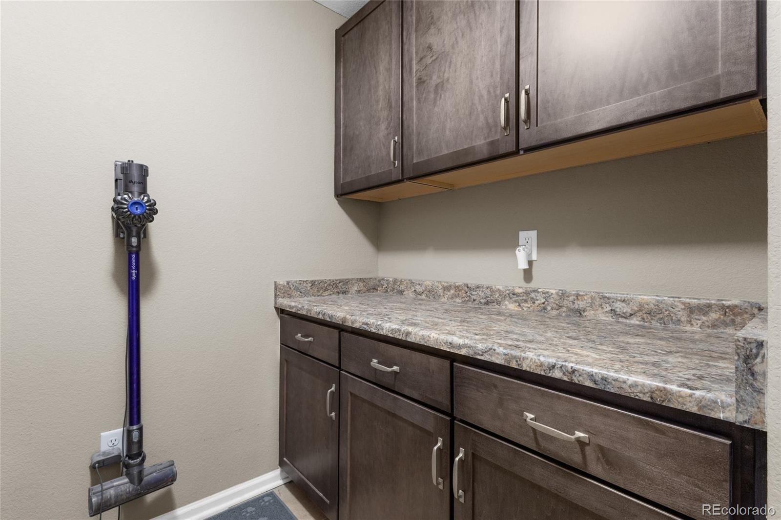 MLS Image #24 for 9645  bellaire lane,denver, Colorado