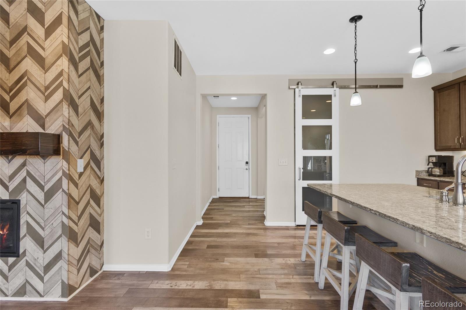 MLS Image #3 for 9645  bellaire lane,denver, Colorado