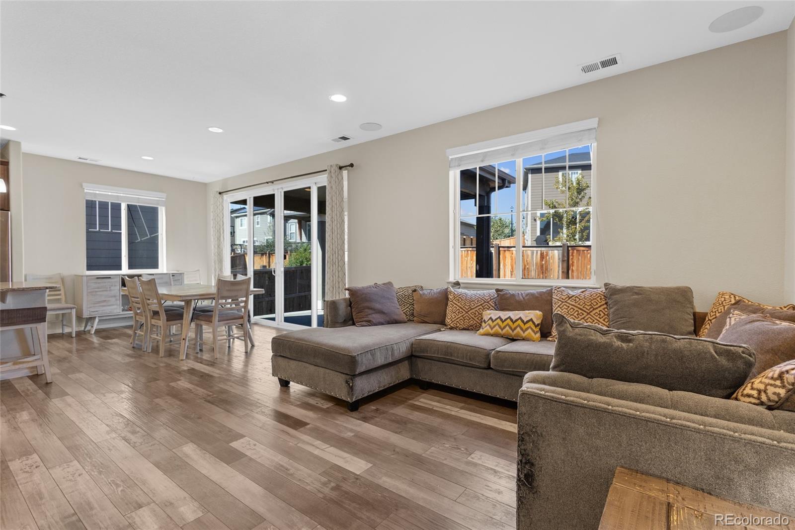 MLS Image #7 for 9645  bellaire lane,denver, Colorado