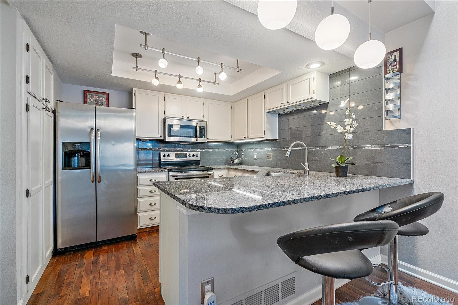 MLS Image #3 for 2685 s dayton way,denver, Colorado