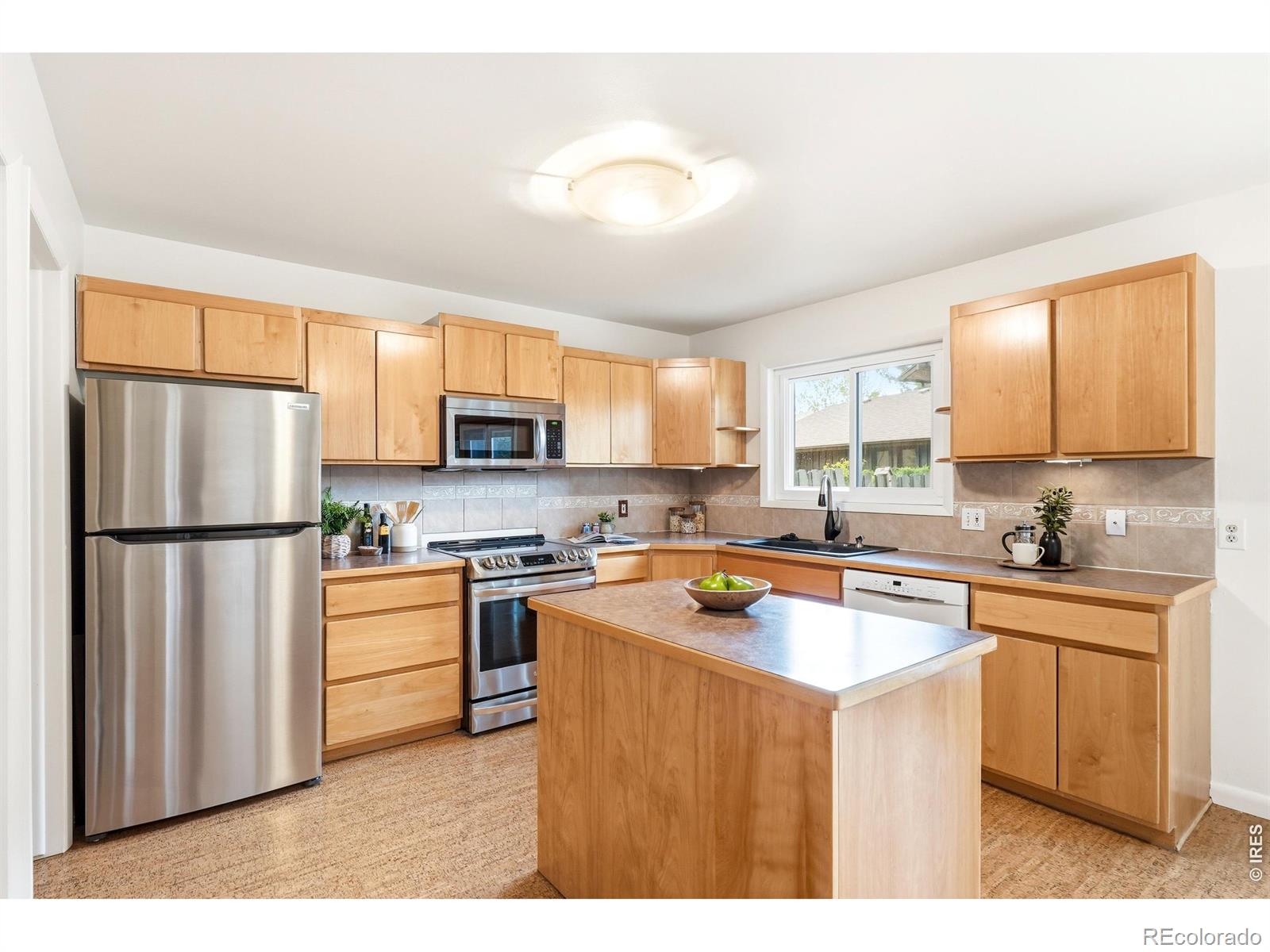MLS Image #8 for 2104  28th ave ct,greeley, Colorado
