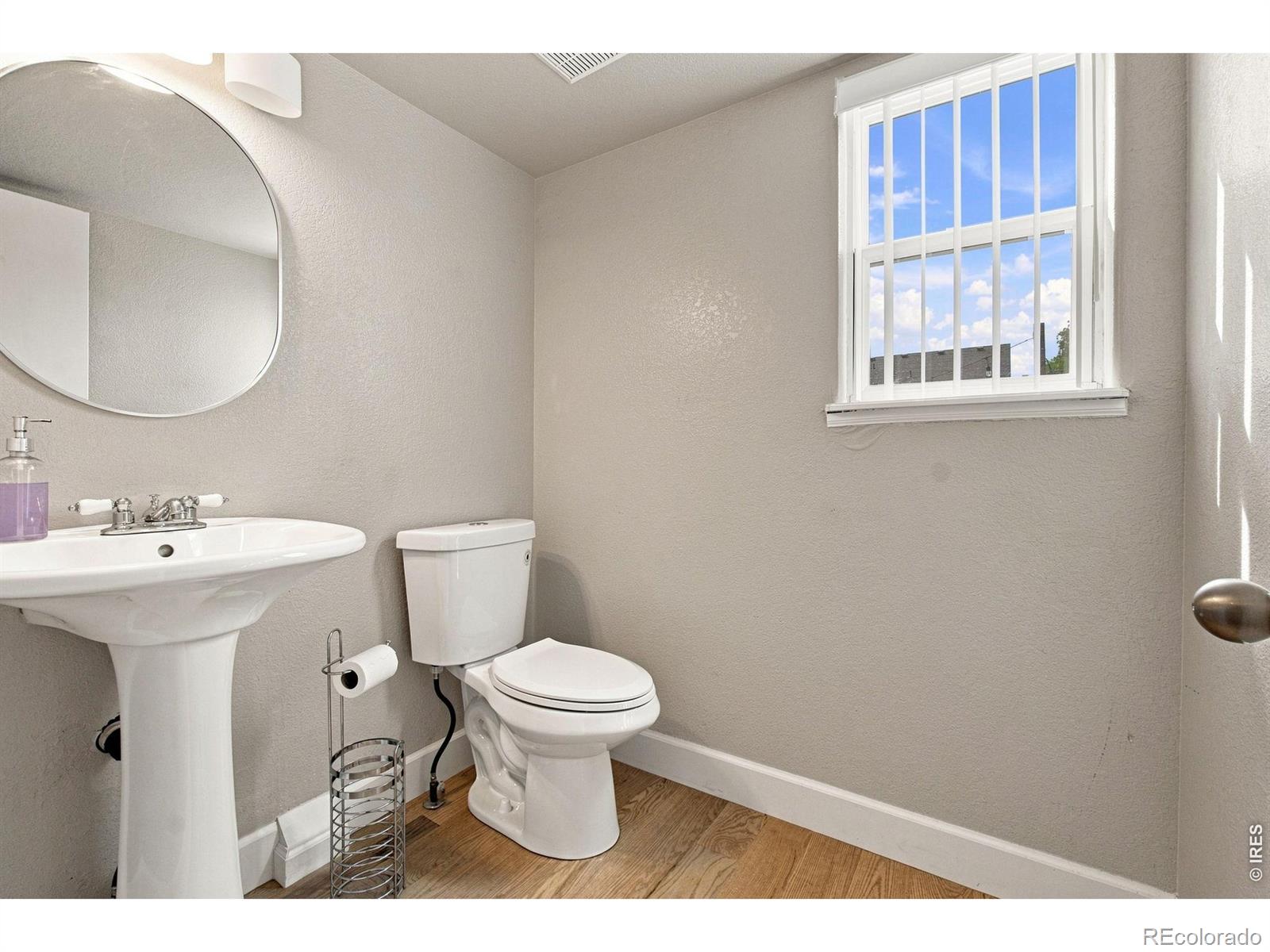 MLS Image #10 for 903  ptarmigan circle,loveland, Colorado