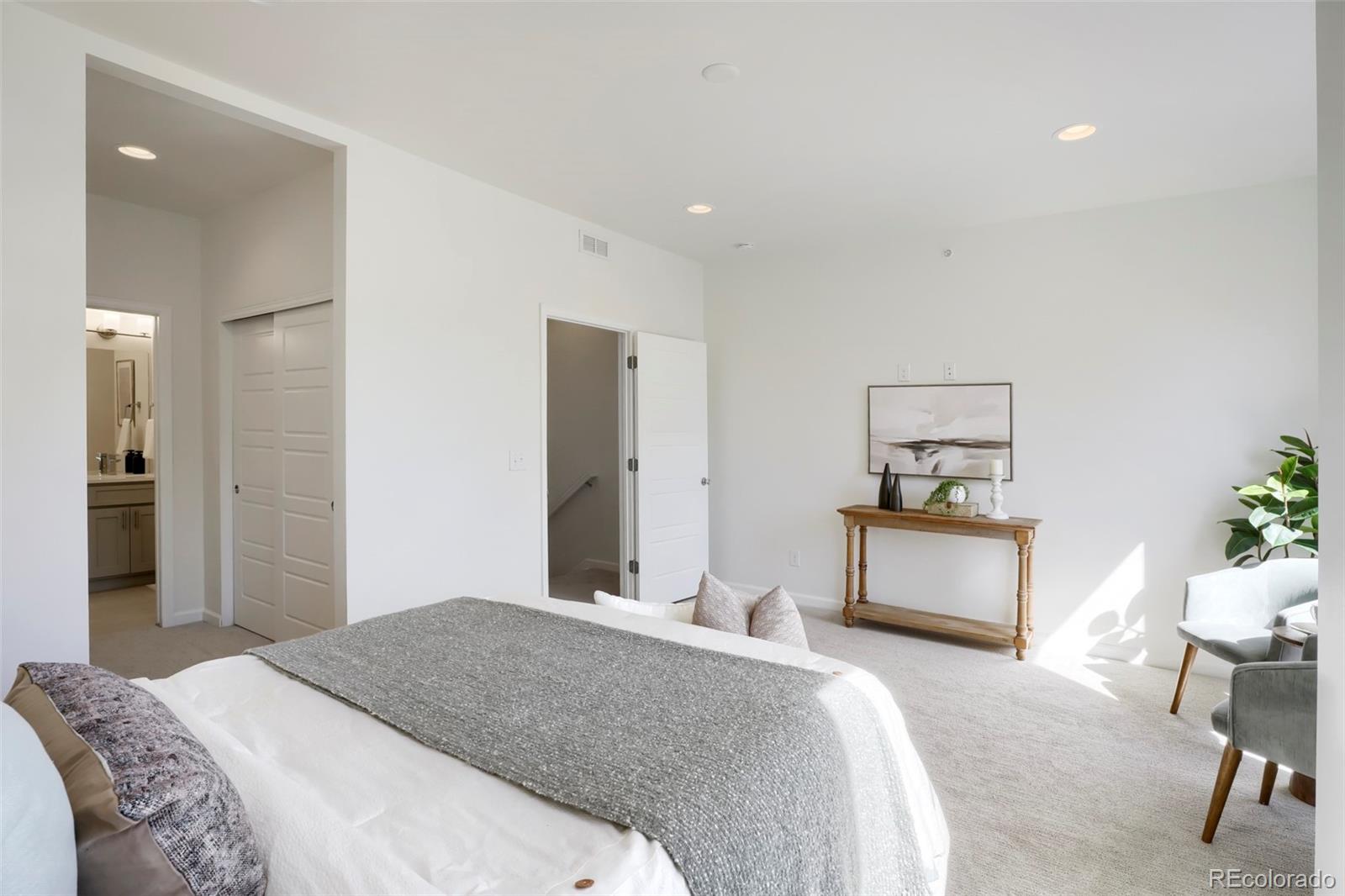 MLS Image #11 for 1031  julian street,denver, Colorado