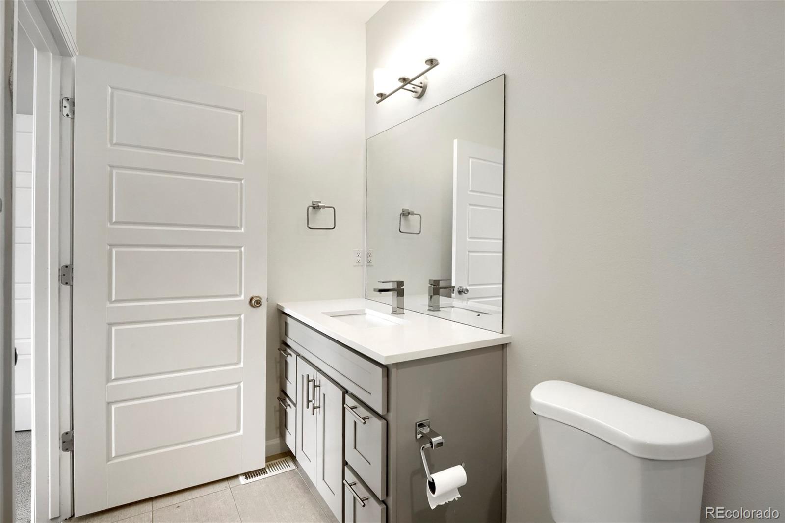 MLS Image #18 for 1031  julian street,denver, Colorado