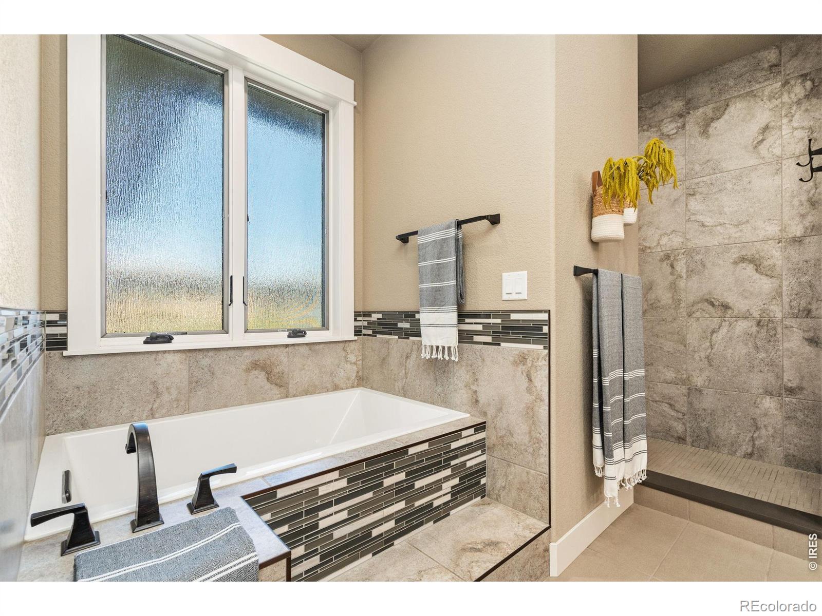 MLS Image #26 for 2882  thunderview drive,timnath, Colorado
