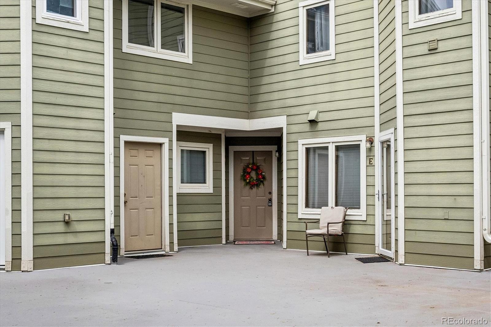 MLS Image #3 for 1300 s monaco street parkway,denver, Colorado
