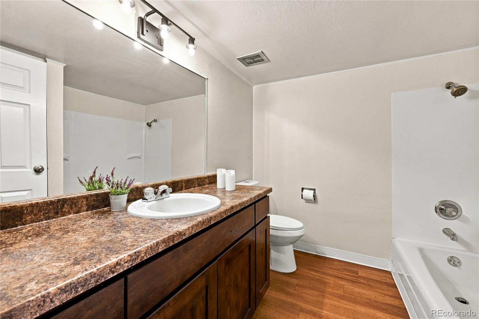 MLS Image #5 for 3337 s monaco street parkway,denver, Colorado