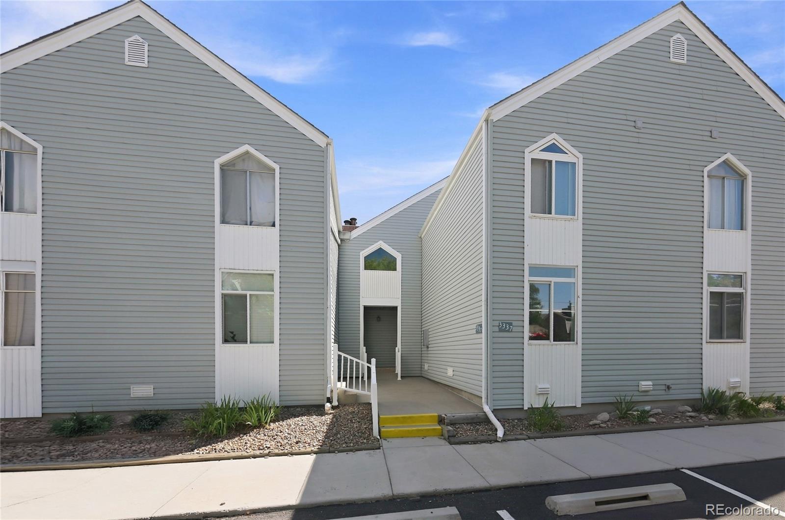 MLS Image #6 for 3337 s monaco street parkway,denver, Colorado