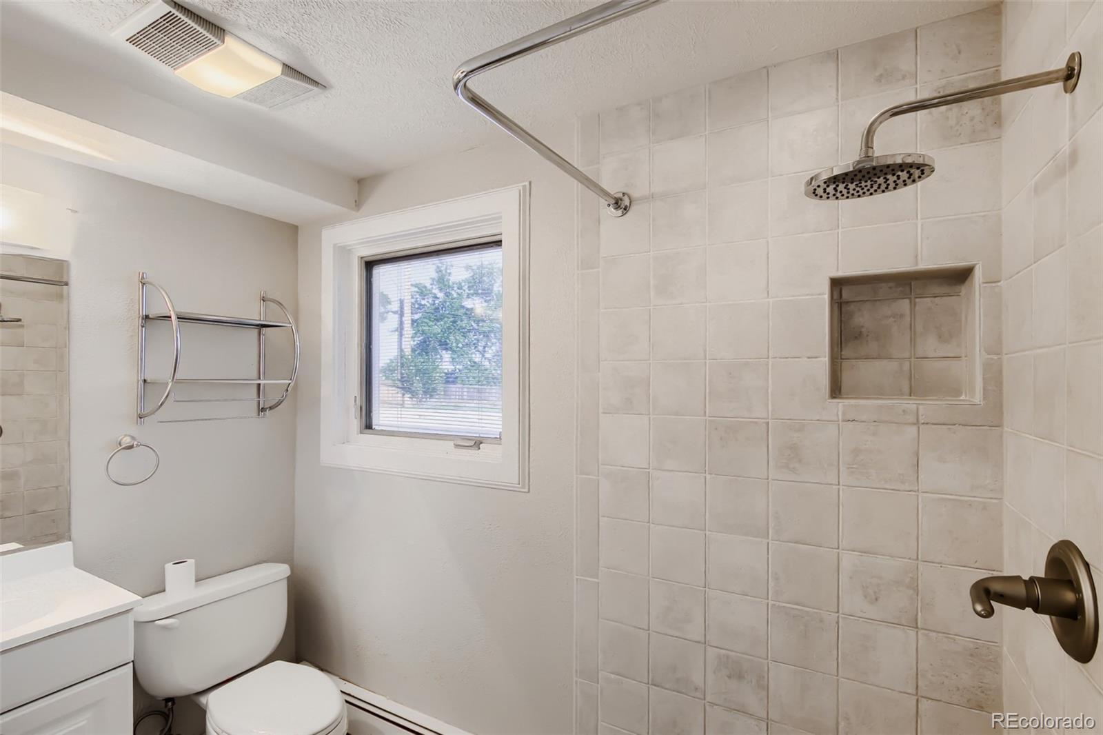 MLS Image #18 for 960 s arbutus street,denver, Colorado