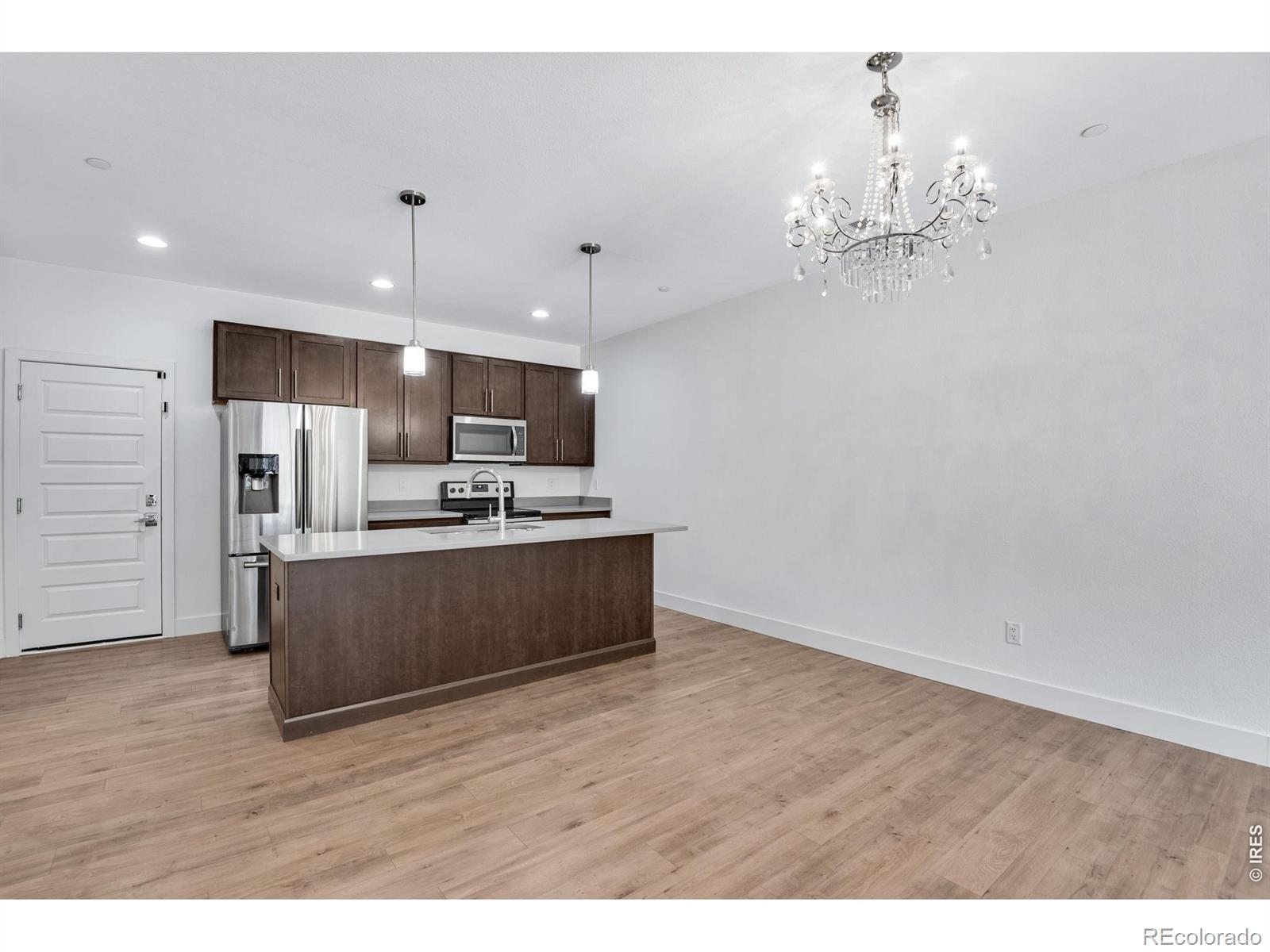 MLS Image #12 for 19570 e sunset circle,aurora, Colorado