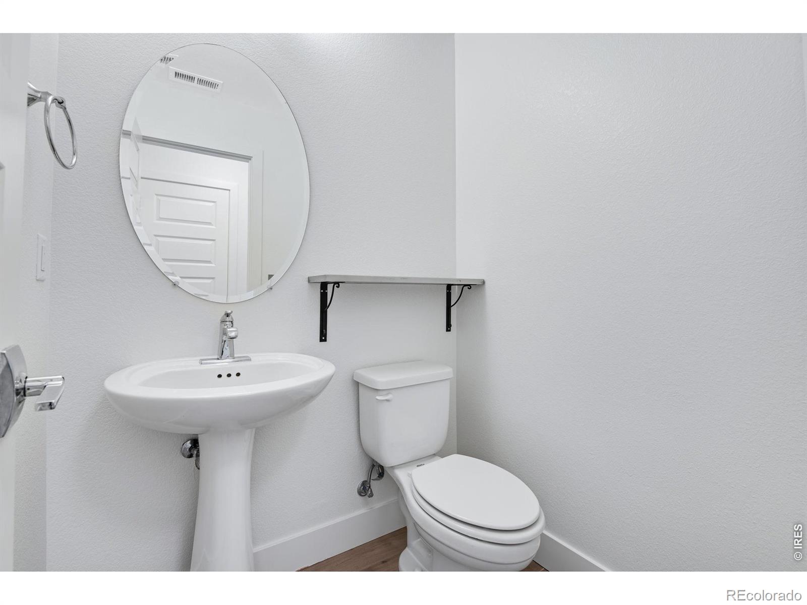 MLS Image #19 for 19570 e sunset circle,aurora, Colorado