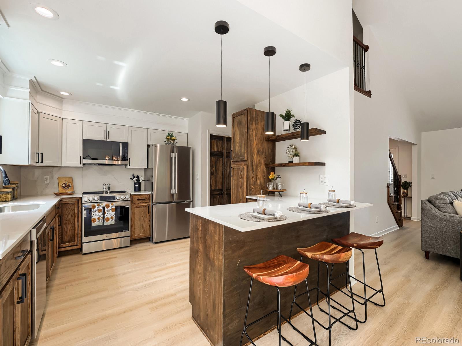 MLS Image #3 for 6158 e hinsdale court,centennial, Colorado