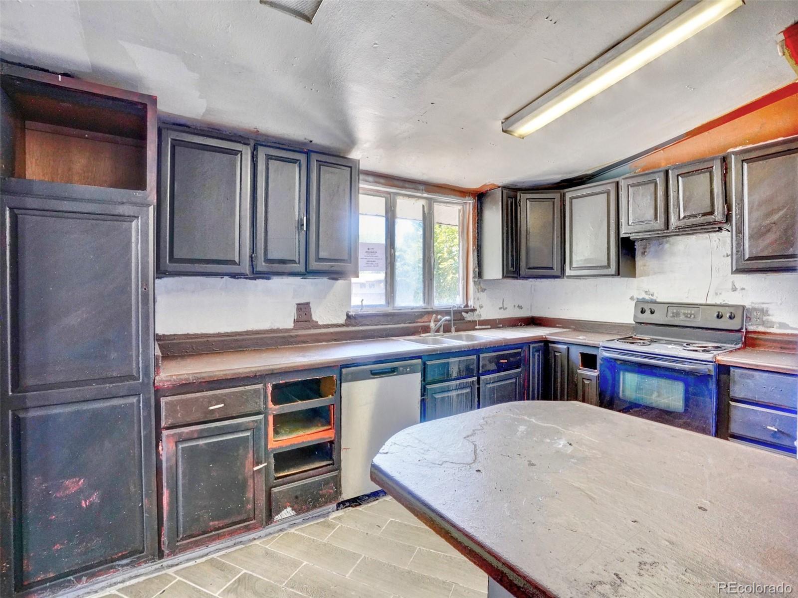 MLS Image #1 for 7789  greenleaf lane,denver, Colorado