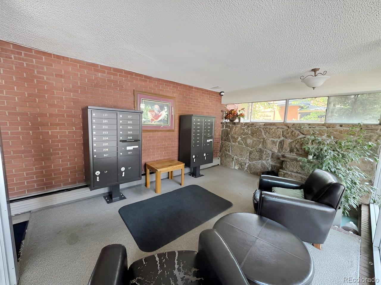 MLS Image #19 for 937 n clarkson street,denver, Colorado
