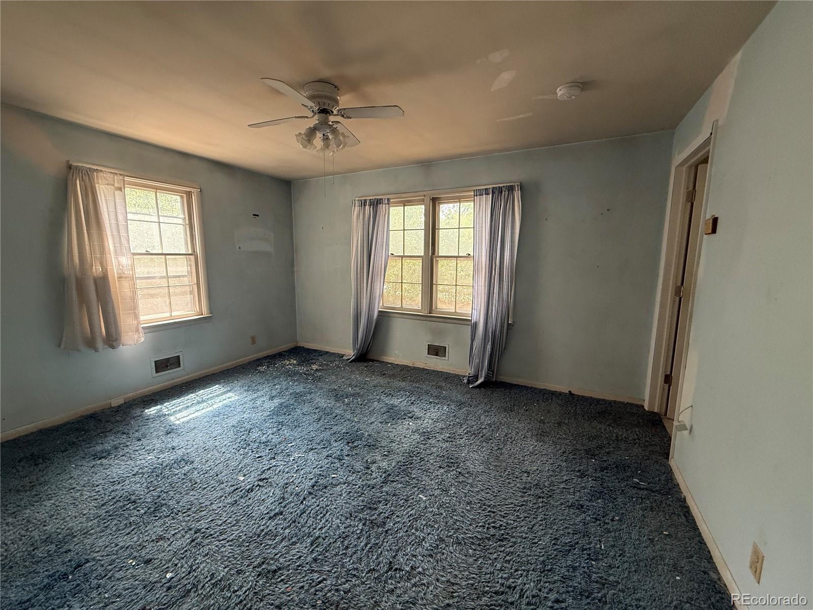 MLS Image #13 for 2324 s forest drive,denver, Colorado