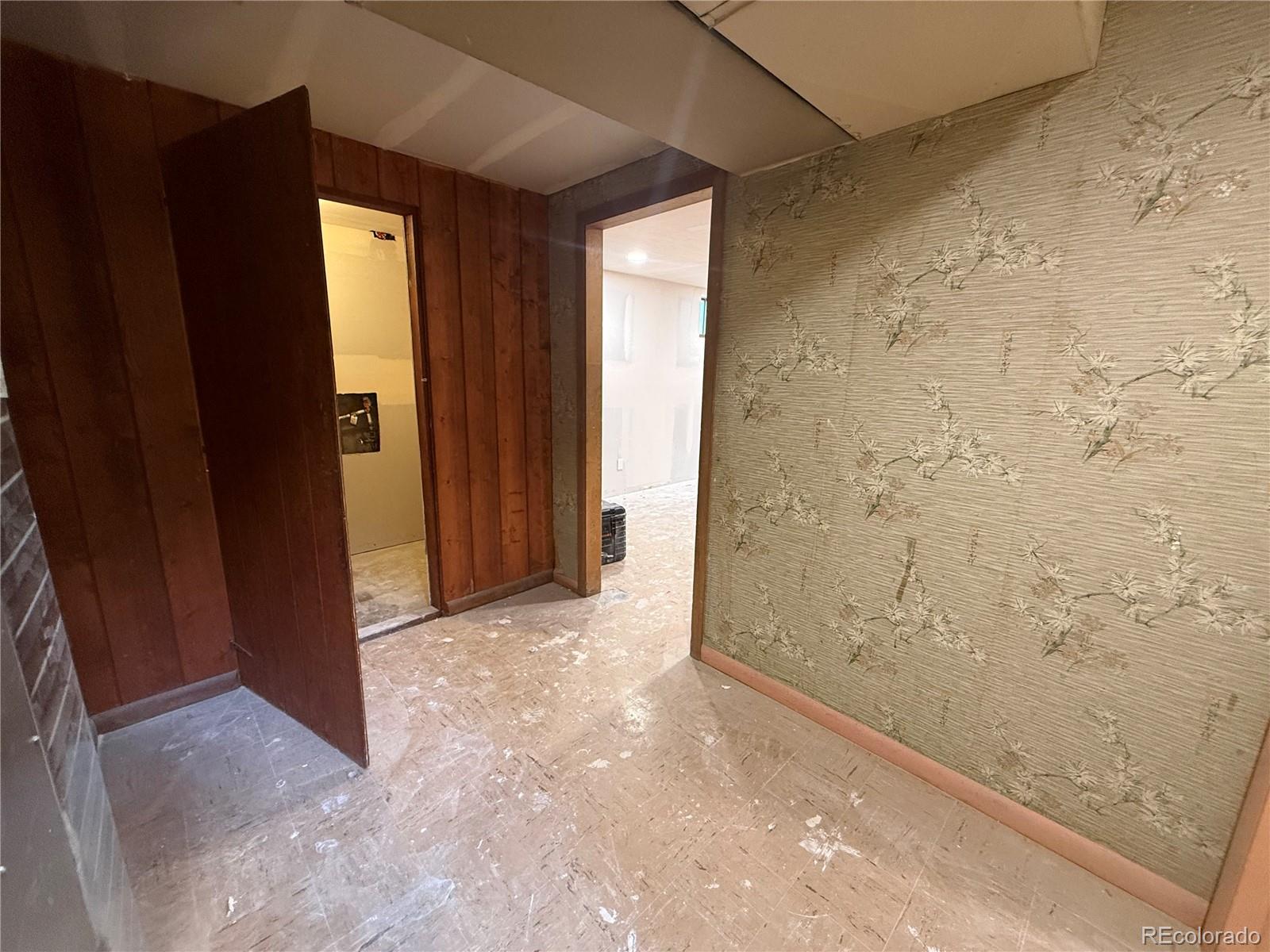 MLS Image #22 for 2324 s forest drive,denver, Colorado