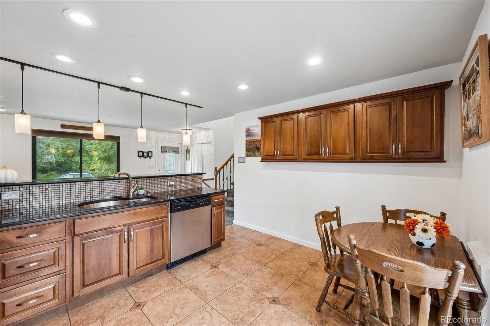 MLS Image #12 for 6528 s everett way,littleton, Colorado