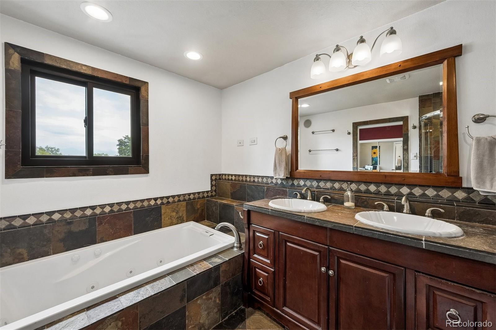 MLS Image #18 for 6528 s everett way,littleton, Colorado