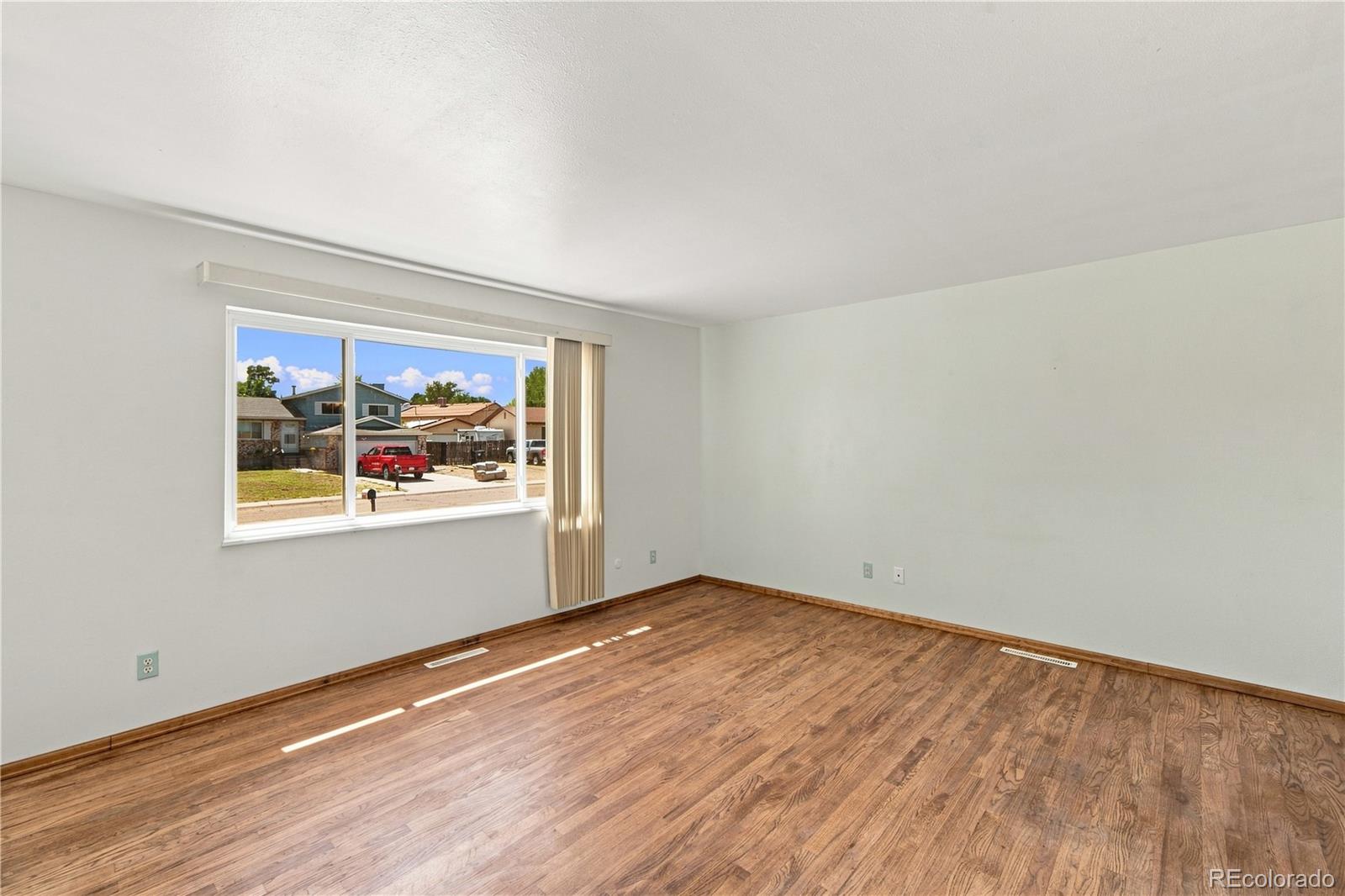 MLS Image #2 for 540  starlite drive,pueblo, Colorado