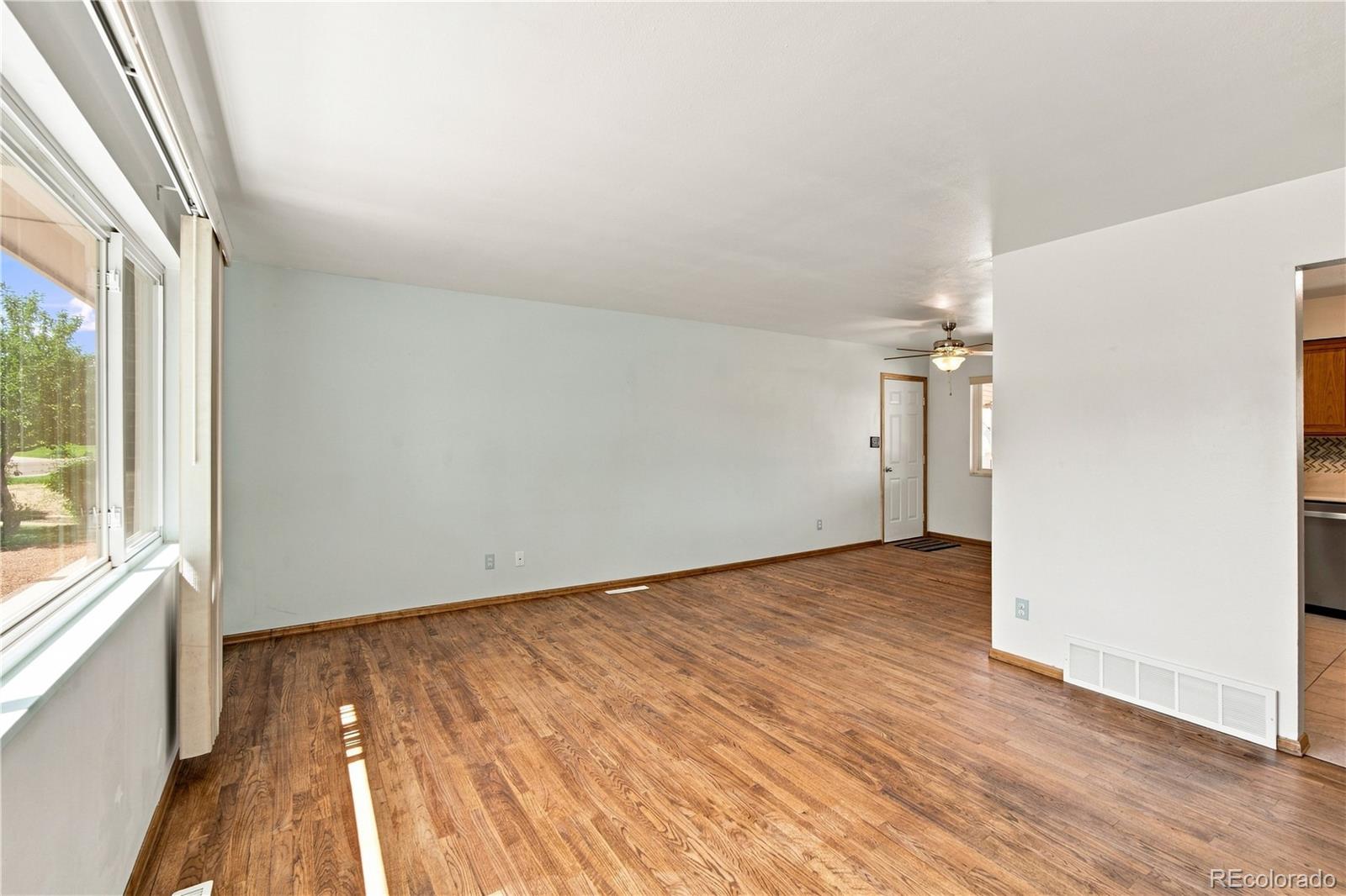 MLS Image #3 for 540  starlite drive,pueblo, Colorado