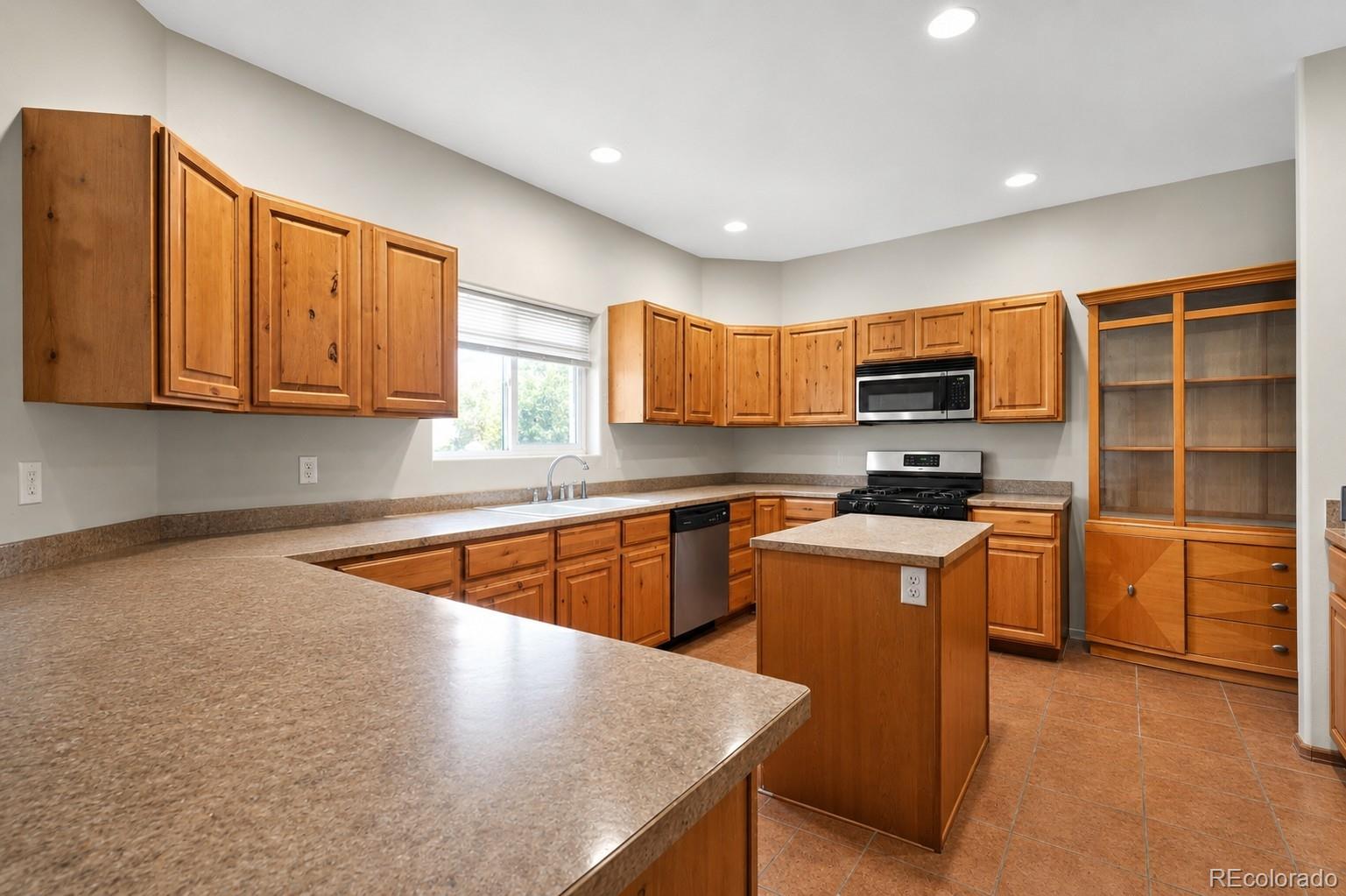 MLS Image #11 for 17610  starlight court,montrose, Colorado