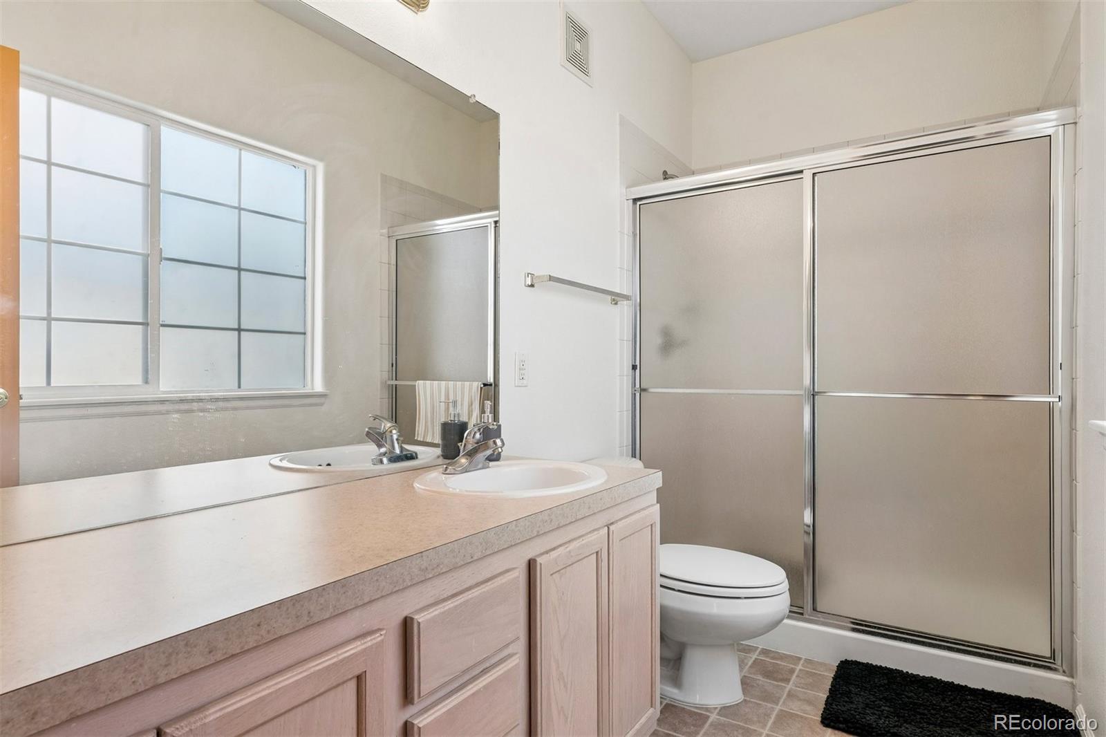 MLS Image #13 for 1445 s chambers road,aurora, Colorado