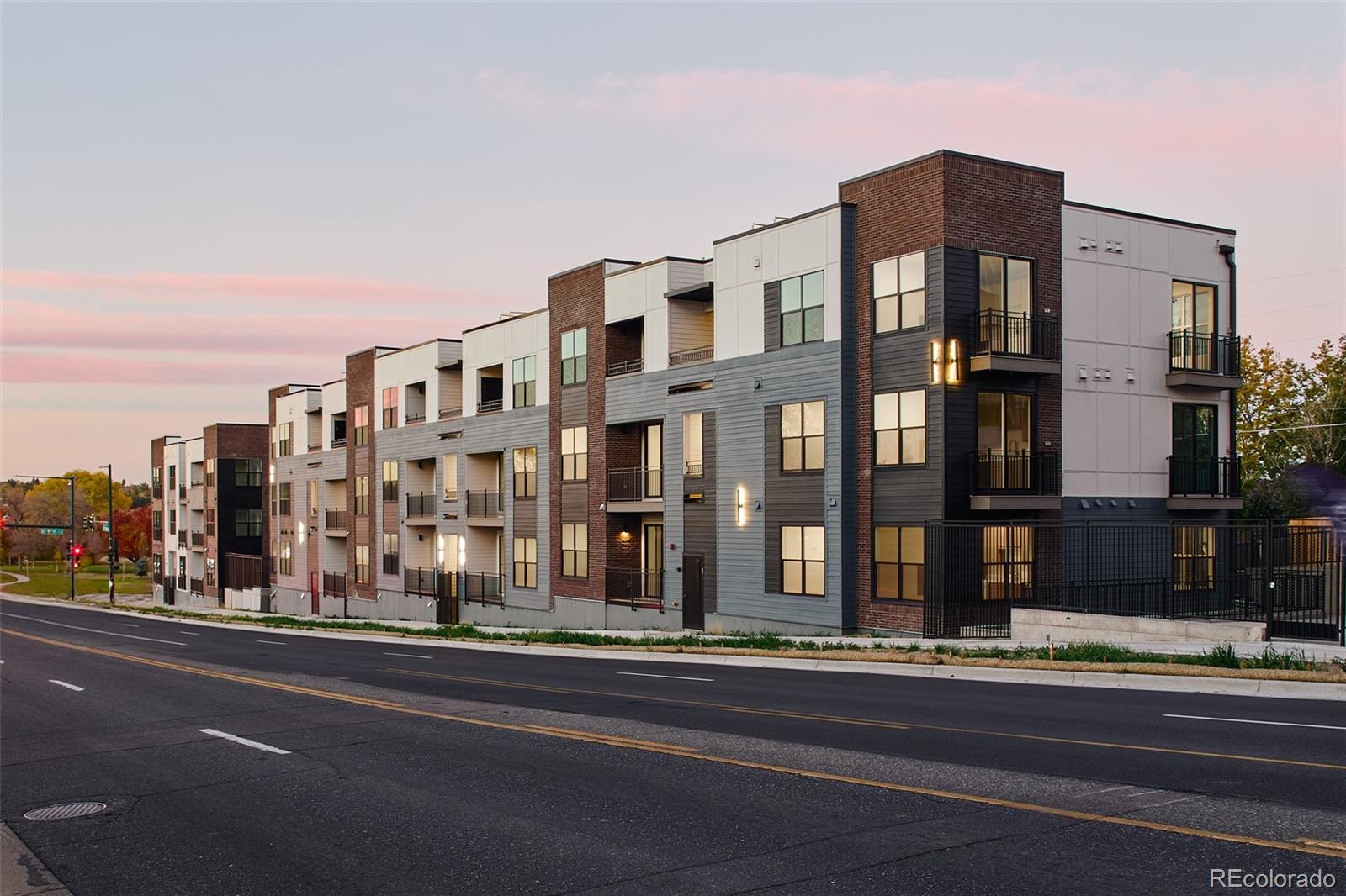 MLS Image #11 for 1650 n sheridan boulevard 105,denver, Colorado