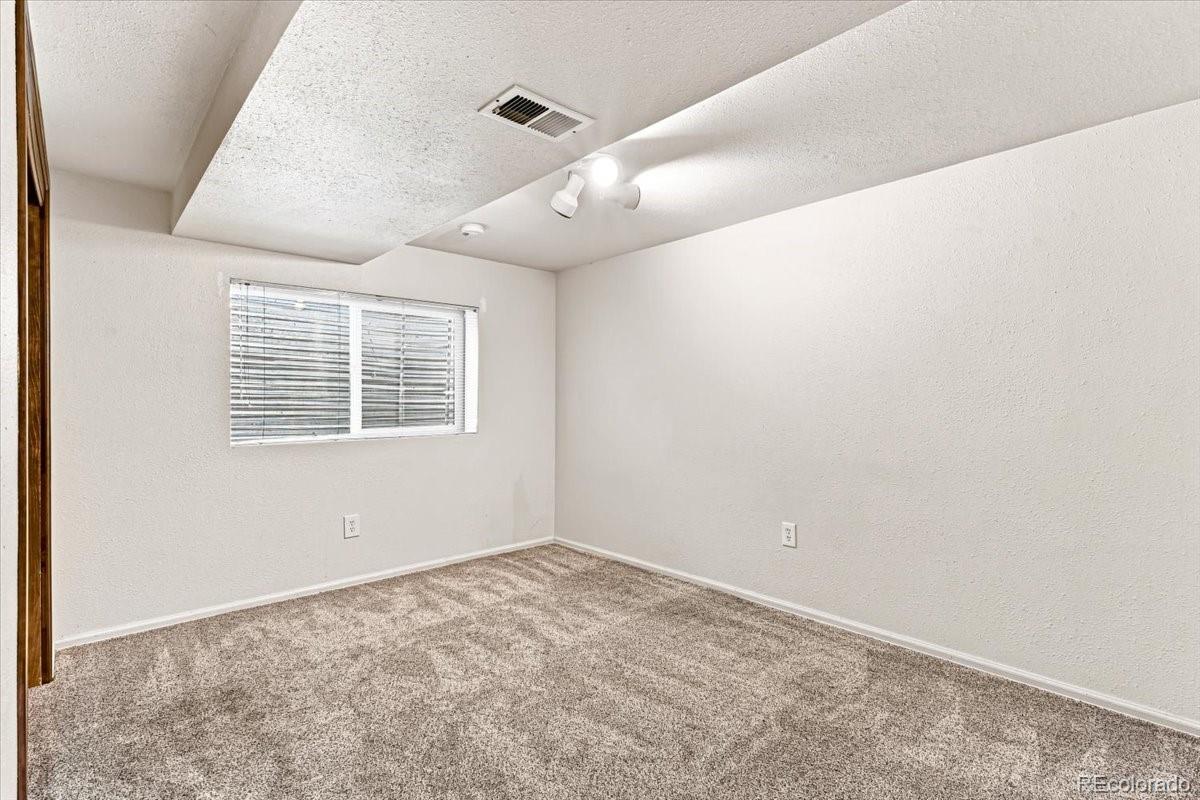 MLS Image #23 for 21698 e powers circle,aurora, Colorado