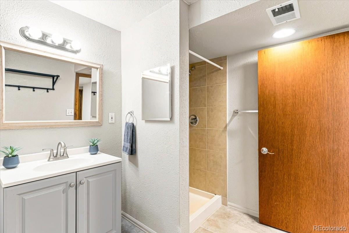 MLS Image #26 for 21698 e powers circle,aurora, Colorado