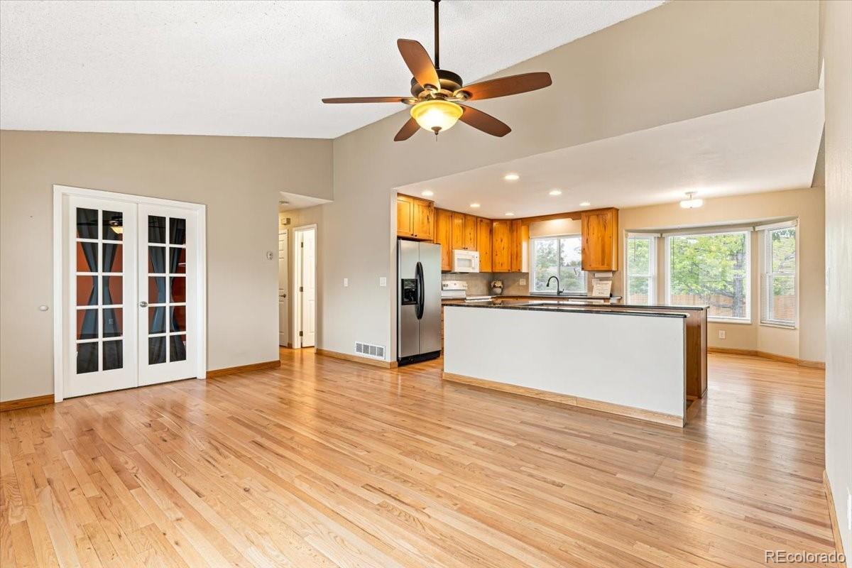 MLS Image #3 for 21698 e powers circle,aurora, Colorado