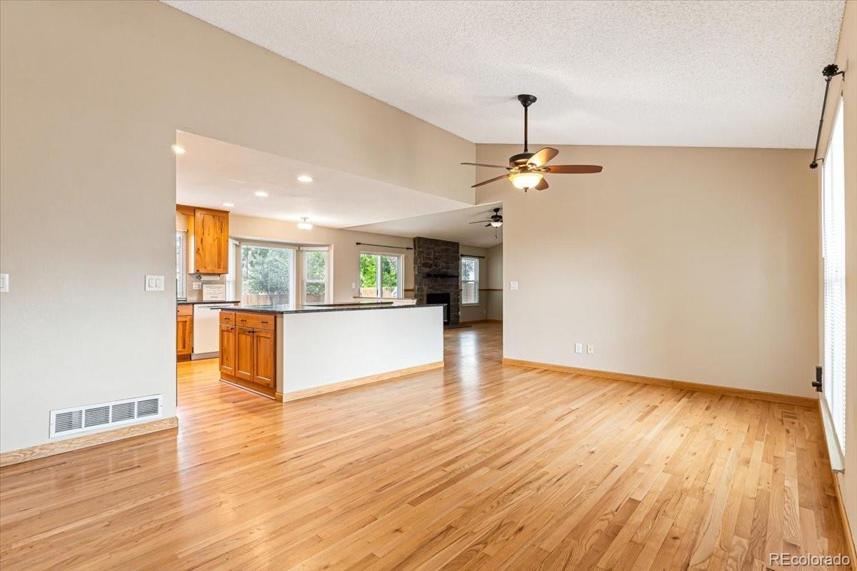 MLS Image #4 for 21698 e powers circle,aurora, Colorado