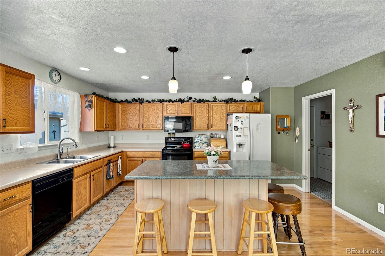 MLS Image #12 for 5410 s shawnee way,aurora, Colorado