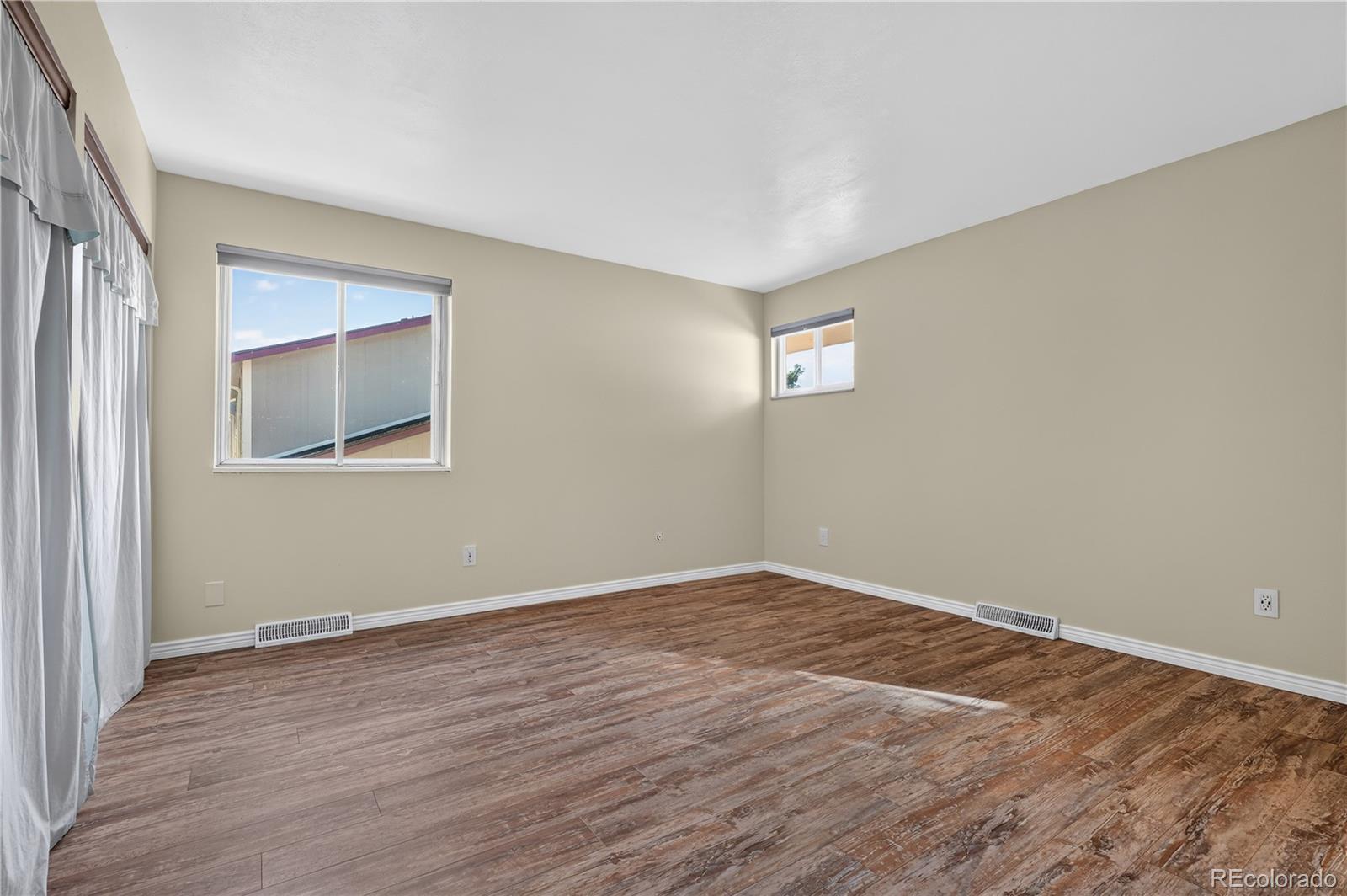 MLS Image #18 for 2436 s lansing way,aurora, Colorado
