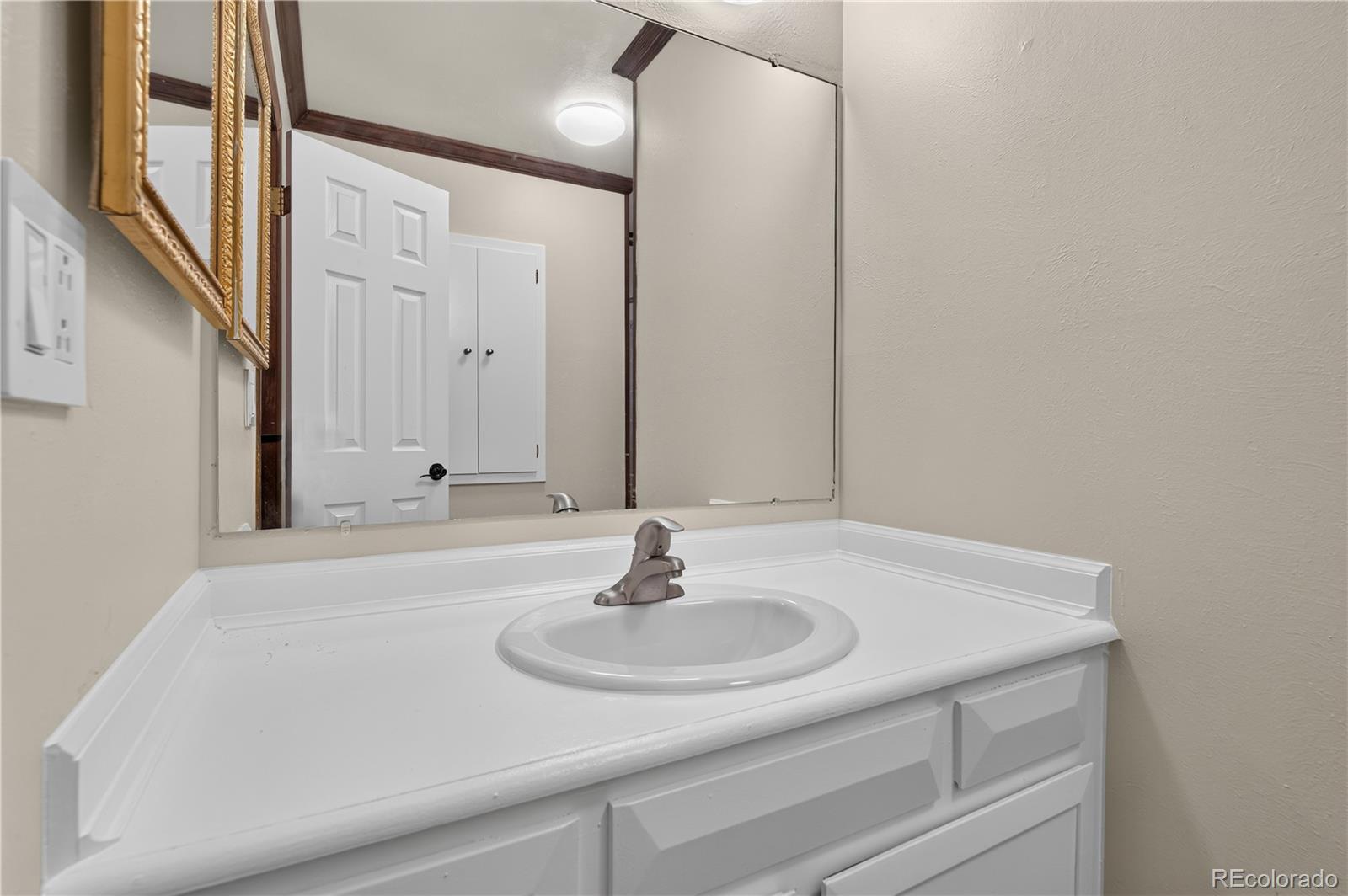 MLS Image #25 for 2436 s lansing way,aurora, Colorado