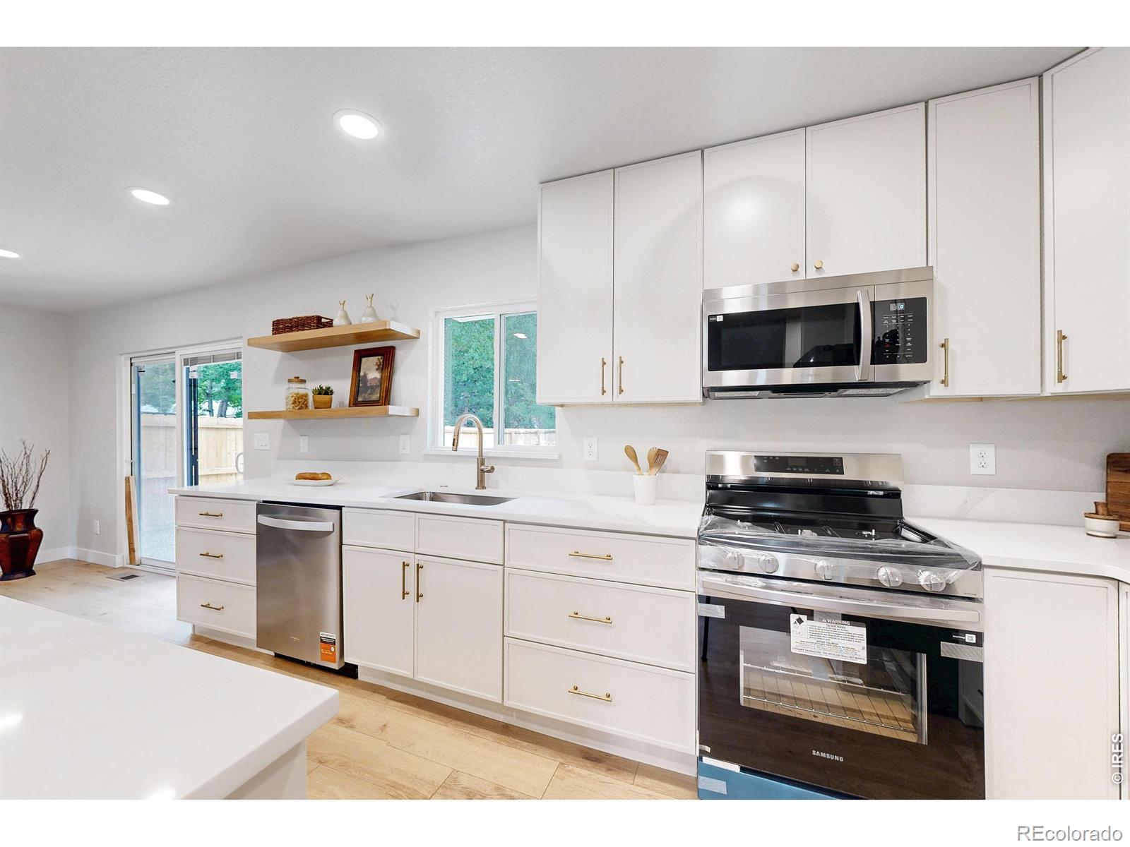 MLS Image #11 for 600  mount evans street,longmont, Colorado