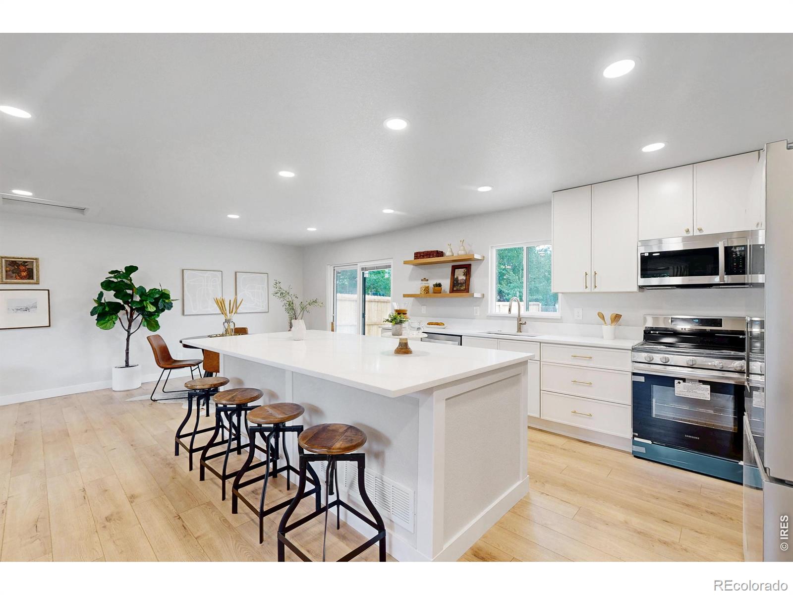 MLS Image #8 for 600  mount evans street,longmont, Colorado