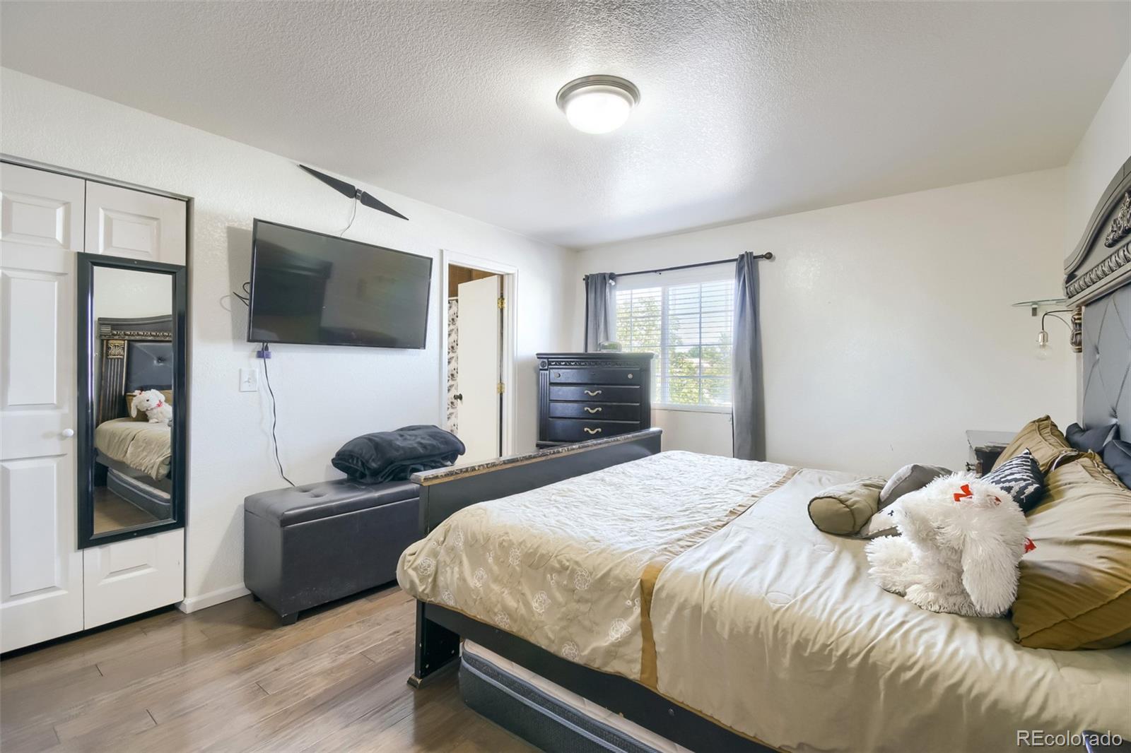 MLS Image #4 for 18646 e 42nd avenue,denver, Colorado