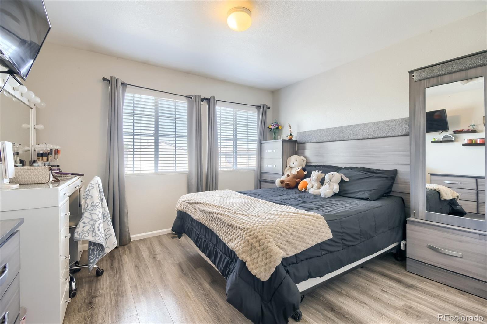 MLS Image #7 for 18646 e 42nd avenue,denver, Colorado