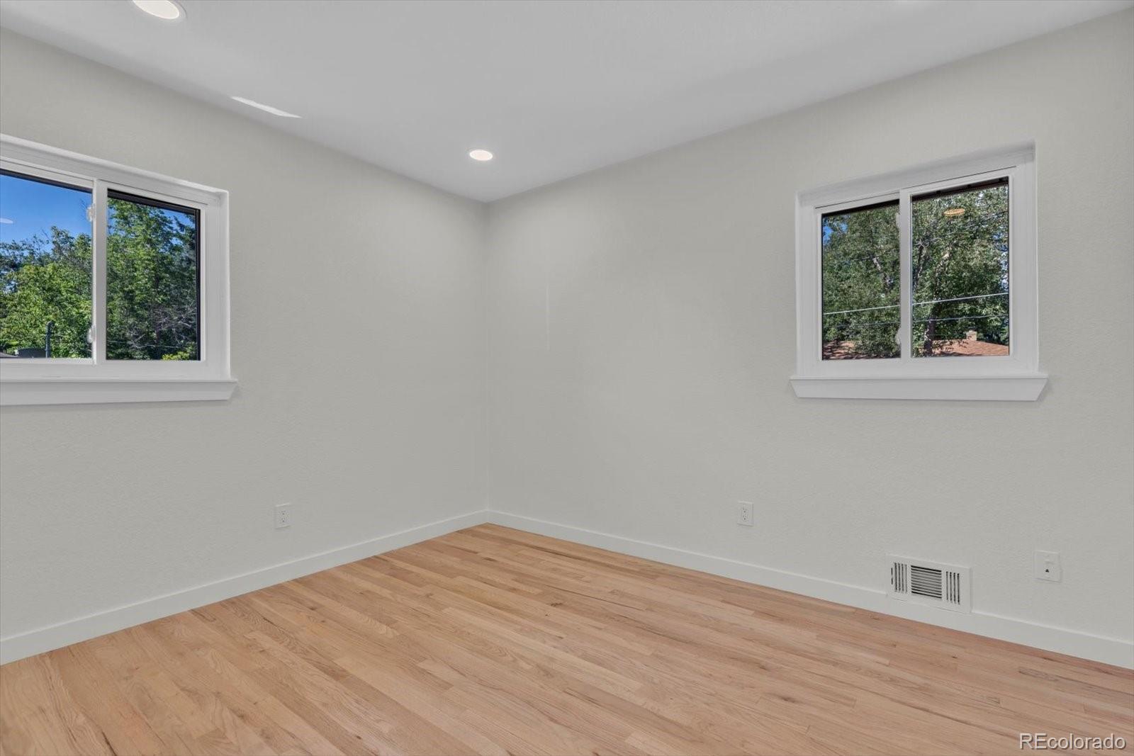 MLS Image #10 for 2825 s yates street,denver, Colorado