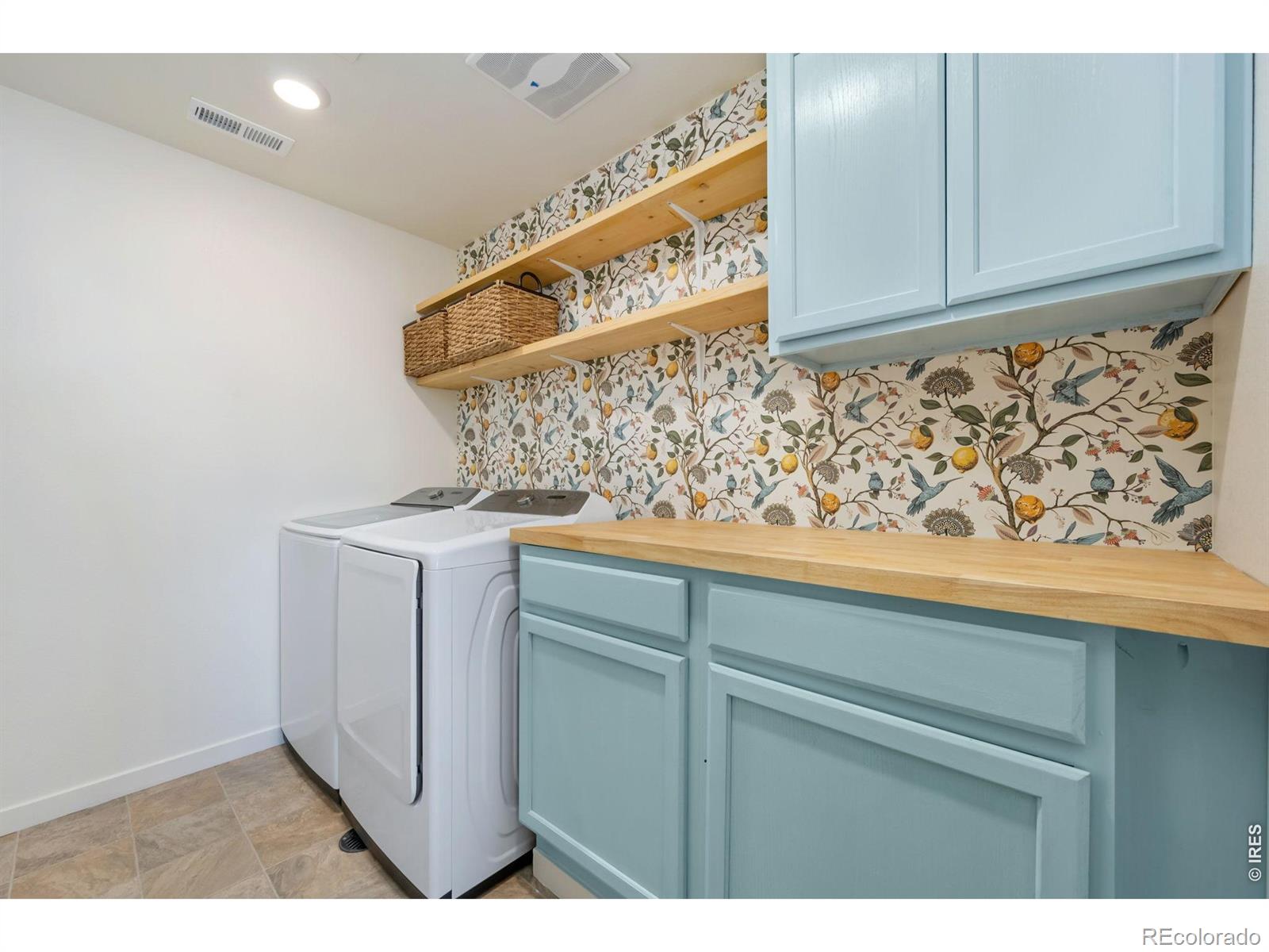 MLS Image #18 for 279  swallow road,johnstown, Colorado