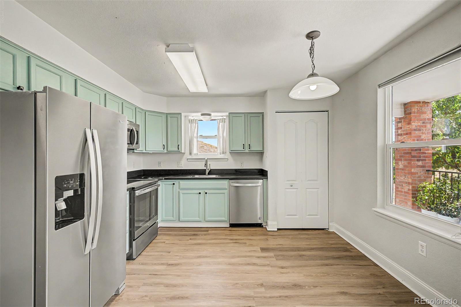 MLS Image #10 for 1629 s deframe street b8,denver, Colorado